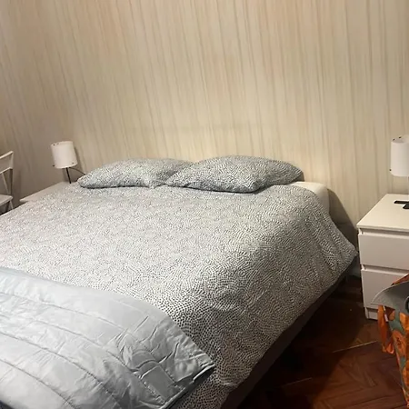 Privada 3 Grande Con Balcon ליסבון