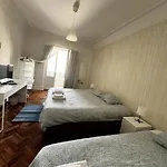 Privada 3 Grande Con Balcón Pensión *