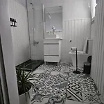 Privada 3 Grande Con Balcón Pensión Lisboa
