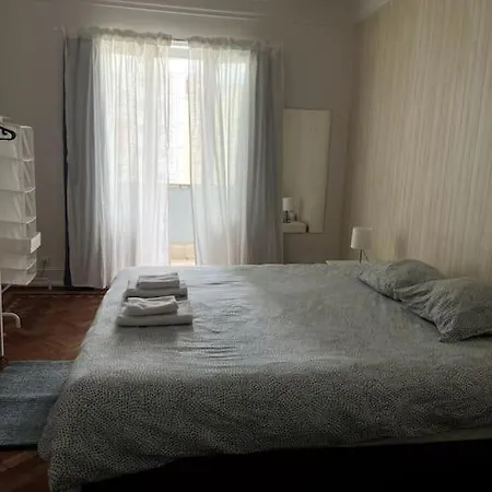 Affittacamere Privada 3 Grande Con Balcon Lisbona