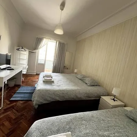 Privada 3 Grande Con Balcon Affittacamere *