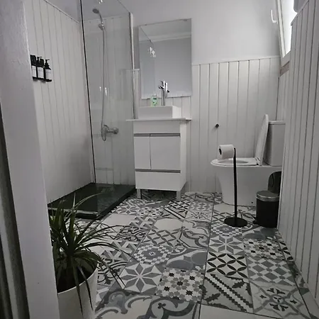 Privada 3 Grande Con Balcon Affittacamere Lisbona